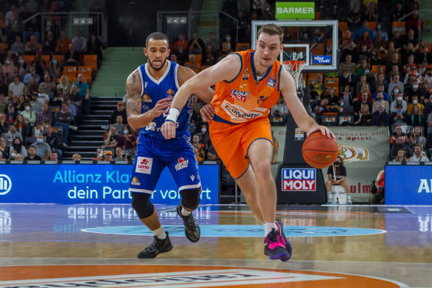 媒体人的意 媒体人的意